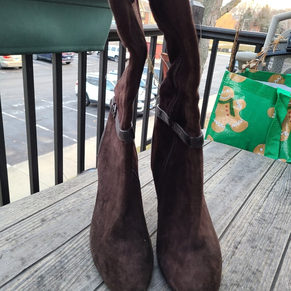 Alfani Tosha Brown Suede - Picture 4 of 10